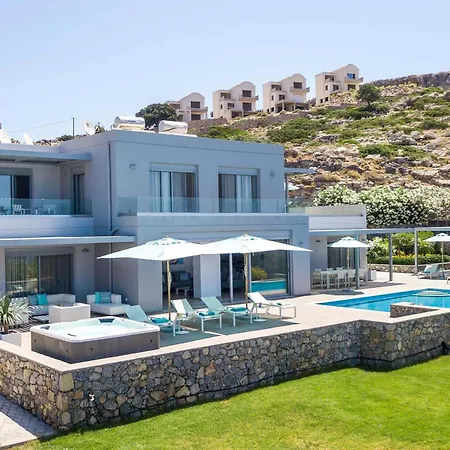 Villa Lily
