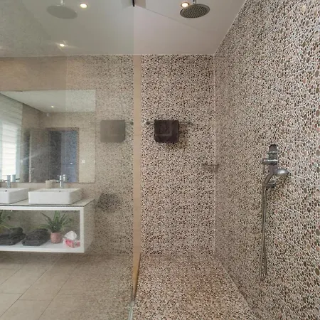 Lily * Pefki (Rhodes)